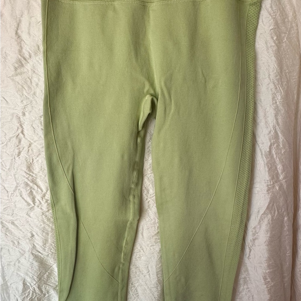 Sage Green Athletic Leggings with Streamlined Waistband